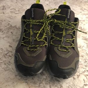 Reebok size 8.5 athletic shoes